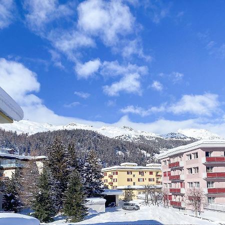 Zentrale Wohnung In St. Moritz Mit Grossem Balkon Esterno foto